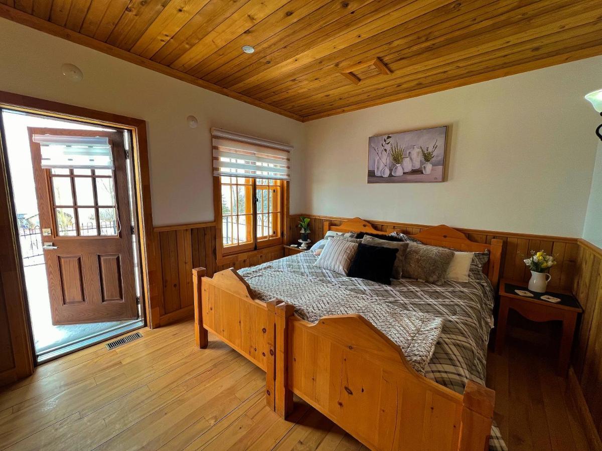 Auberge Au Poste De Traite Sainte-Famille Zewnętrze zdjęcie
