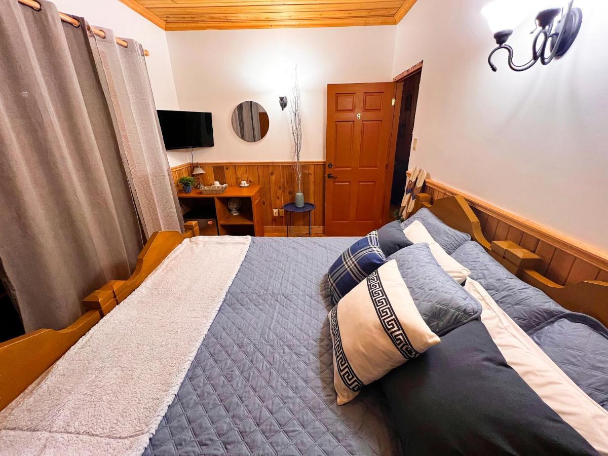 Auberge Au Poste De Traite Sainte-Famille Zewnętrze zdjęcie