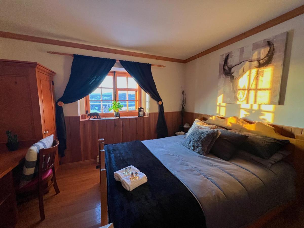 Auberge Au Poste De Traite Sainte-Famille Zewnętrze zdjęcie
