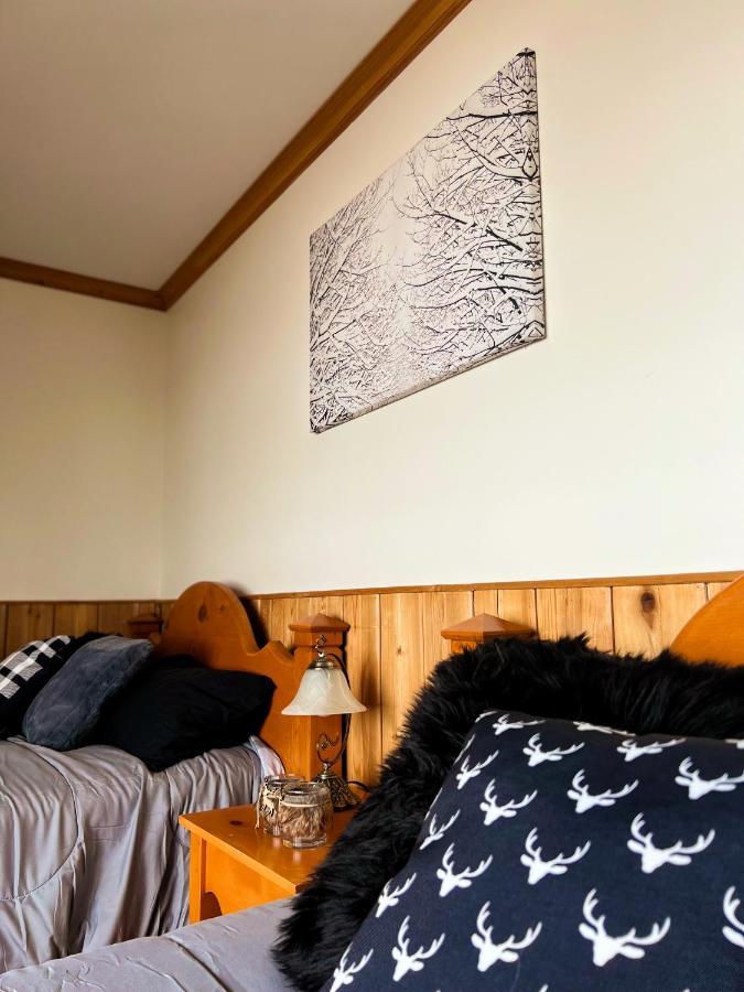 Auberge Au Poste De Traite Sainte-Famille Zewnętrze zdjęcie