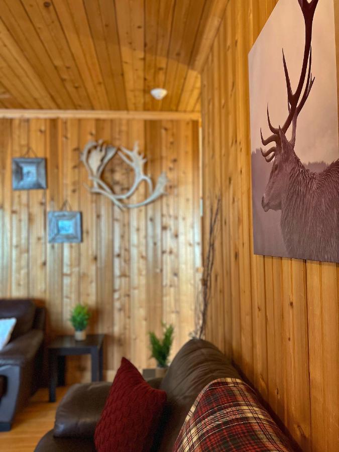 Auberge Au Poste De Traite Sainte-Famille Zewnętrze zdjęcie